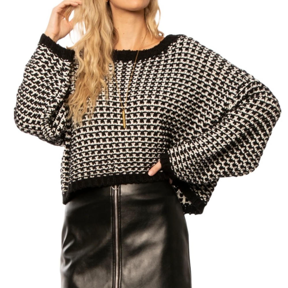 New w/ Tags Houndstooth Plaid Check Alyvia Plaid Crop Knit Sweater Amuse Society
